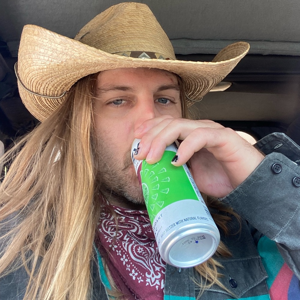 It’s meeeeee Wes from highschool...